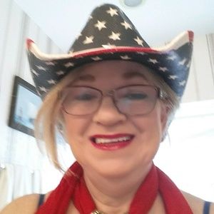 Meet your Posher, Pamela